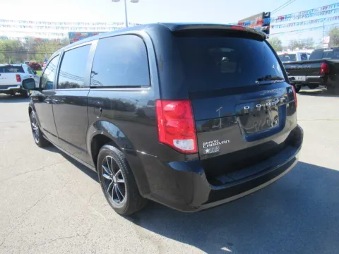 Another view of 2018 Dodge Grand Caravan SE Plus for sale in Jefferson City, TN at Farris Motor Company - Jefferson City