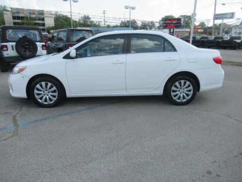 Photos of 2013 Toyota Corolla LE for sale in Jefferson City, TN at Farris Motor Company - Jefferson City