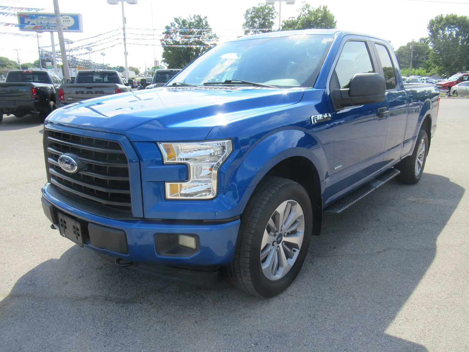 2017 Ford F-150 XL 4x4 SuperCab 6-1/2 Box's photo