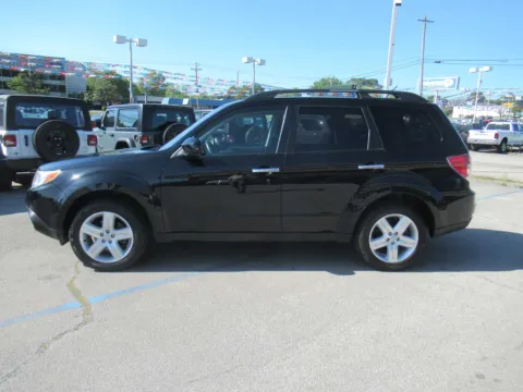 Photos of 2009 Subaru Forester X w/Prem/All-Weather for sale in Jefferson City, TN at Farris Motor Company - Jefferson City