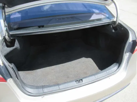 More photos of 2014 Toyota Avalon Limited at Farris Motor Company - Jefferson City, TN