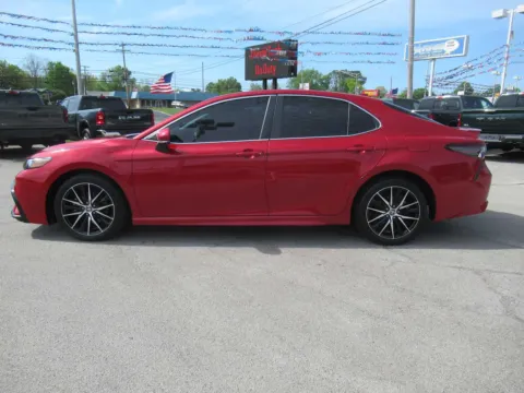 Photos of 2022 Toyota Camry SE for sale in Jefferson City, TN at Farris Motor Company - Jefferson City