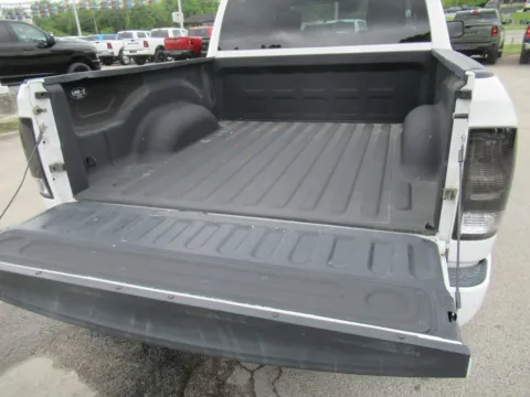 More photos of 2013 Ram 1500 Express at Farris Motor Company - Jefferson City, TN