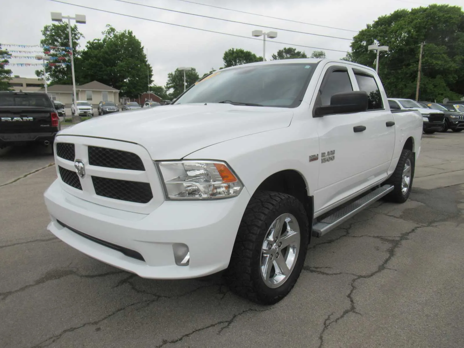 2013 RAM 1500 Express 4x4 Crew Cab's photo