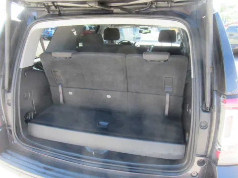 More photos of 2015 GMC Yukon SLE at Farris Motor Company - Jefferson City, TN