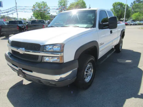 White 2003 Chevrolet Silverado 2500HD LT for sale in Jefferson City, TN