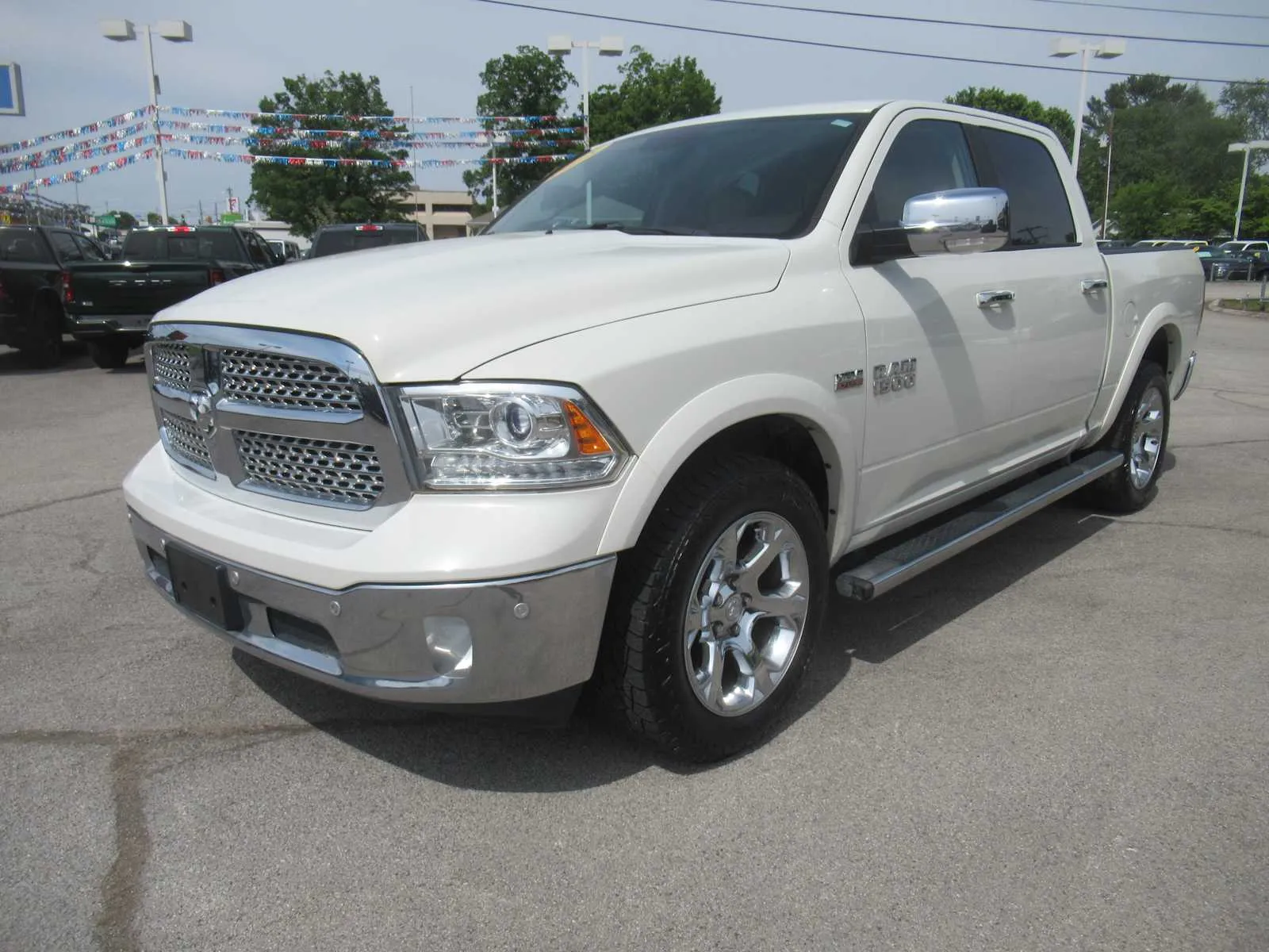 White 2018 Ram 1500 Laramie for sale in Jefferson City, TN