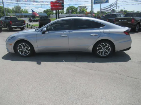 Photos of 2023 Hyundai Sonata SEL for sale in Jefferson City, TN at Farris Motor Company - Jefferson City