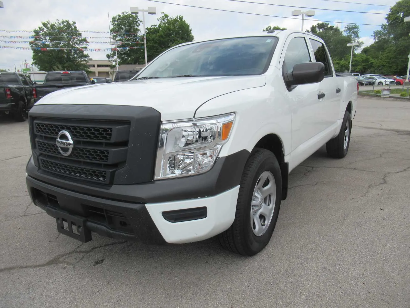 White 2021 Nissan Titan S for sale in Jefferson City, TN