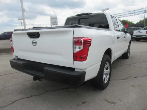 More photos of 2021 Nissan Titan S at Farris Motor Company - Jefferson City, TN