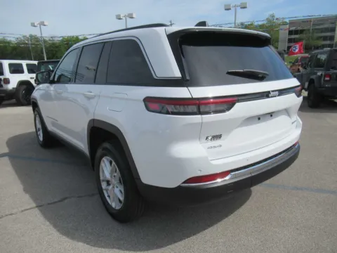Another view of 2026 Jeep Grand Cherokee Laredo X for sale in Jefferson City, TN at Farris Motor Company - Jefferson City