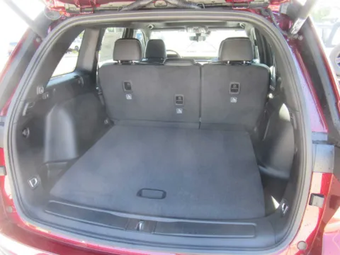 More photos of 2026 Jeep Grand Cherokee Limited at Farris Motor Company - Jefferson City, TN