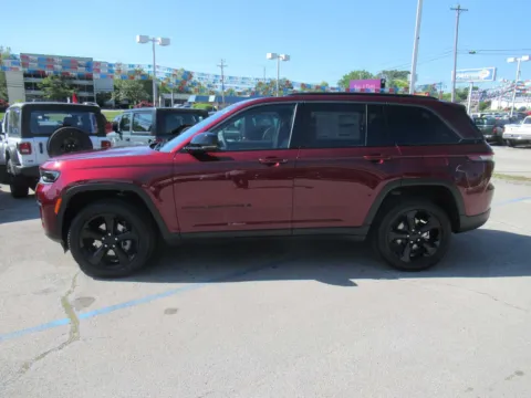 Photos of 2026 Jeep Grand Cherokee Limited for sale in Jefferson City, TN at Farris Motor Company - Jefferson City