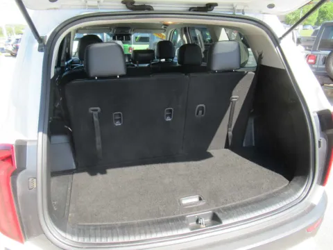 More photos of 2020 Kia Telluride LX at Farris Motor Company - Jefferson City, TN