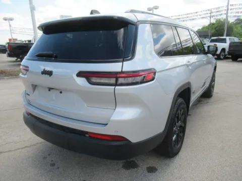 More photos of 2024 Jeep Grand Cherokee L Altitude at Farris Motor Company - Jefferson City, TN
