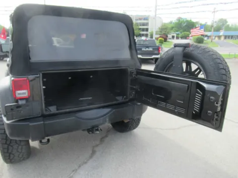 More photos of 2015 Jeep Wrangler Unlimited Sport at Farris Motor Company - Jefferson City, TN