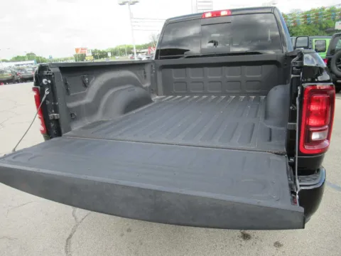 More photos of 2026 Ram 2500 Black Express at Farris Motor Company - Jefferson City, TN