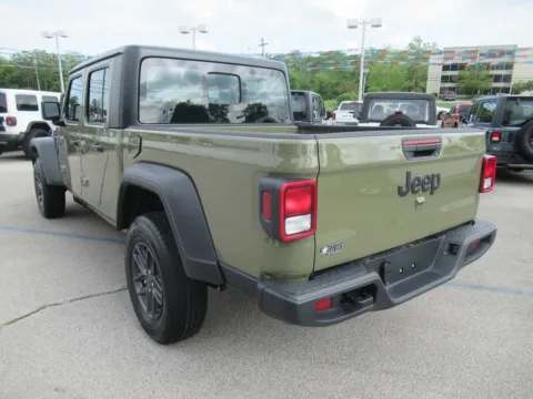 Another view of 2026 Jeep Gladiator Sport for sale in Jefferson City, TN at Farris Motor Company - Jefferson City