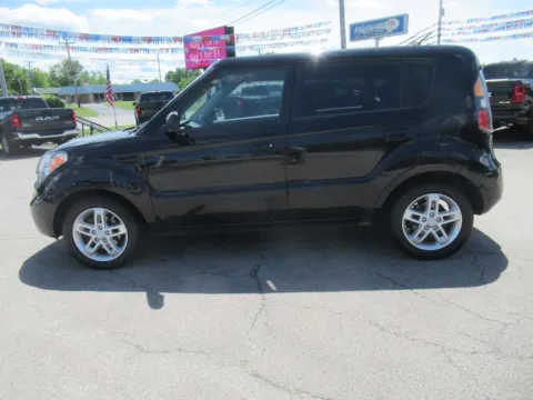 Photos of 2010 Kia Soul + for sale in Jefferson City, TN at Farris Motor Company - Jefferson City