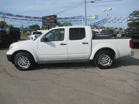 Photos of 2019 Nissan Frontier SV for sale in Jefferson City, TN at Farris Motor Company - Jefferson City