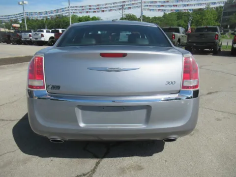 More photos of 2013 Chrysler 300 at Farris Motor Company - Jefferson City, TN