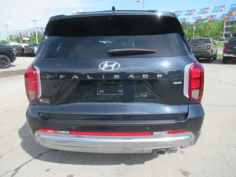 More photos of 2023 Hyundai Palisade Calligraphy at Farris Motor Company - Jefferson City, TN