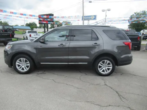 Photos of 2019 Ford Explorer XLT for sale in Jefferson City, TN at Farris Motor Company - Jefferson City