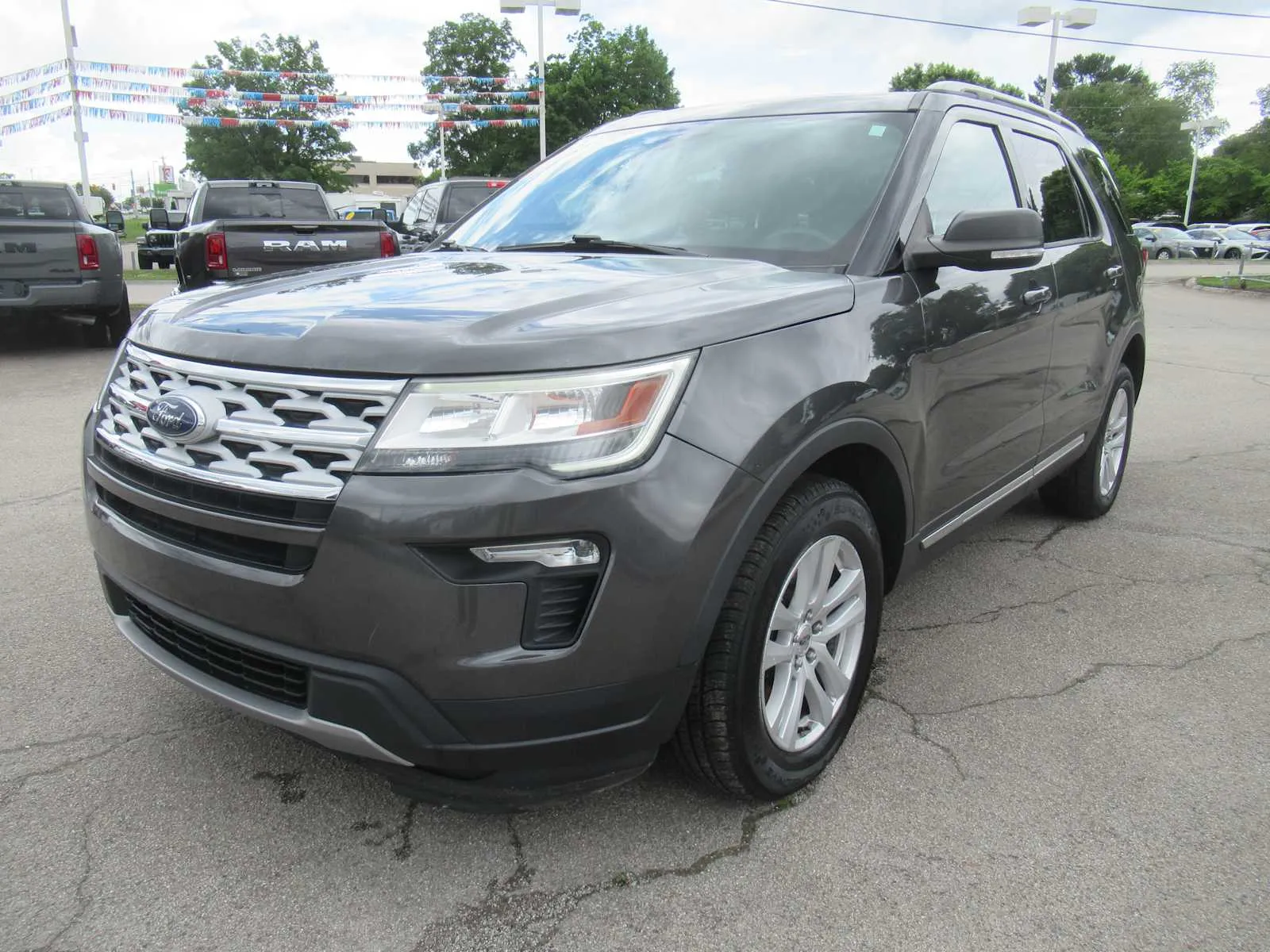 Gray 2019 Ford Explorer XLT for sale in Jefferson City, TN