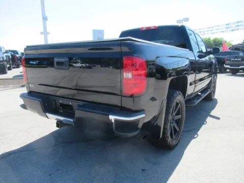 More photos of 2015 Chevrolet Silverado 1500 LT at Farris Motor Company - Jefferson City, TN