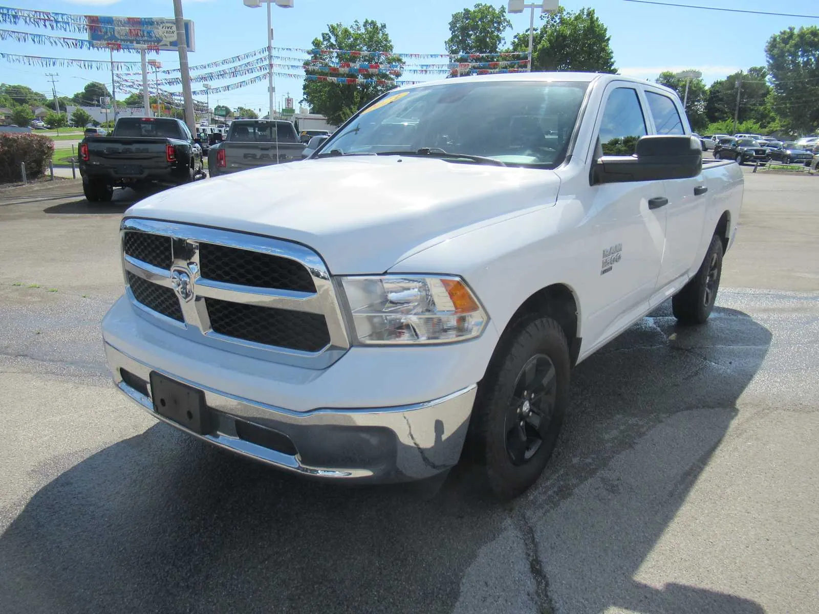 White 2023 Ram 1500 Classic SLT for sale in Jefferson City, TN