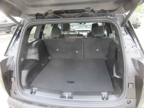 More photos of 2026 Jeep Cherokee Limited at Farris Motor Company - Jefferson City, TN