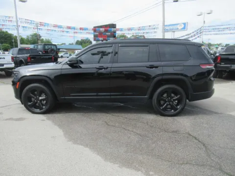 Photos of 2021 Jeep Grand Cherokee L Altitude for sale in Jefferson City, TN at Farris Motor Company - Jefferson City