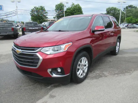 Red 2020 Chevrolet Traverse LT Cloth for sale in Jefferson City, TN