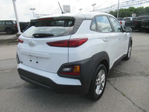 More photos of 2021 Hyundai Kona SE at Farris Motor Company - Jefferson City, TN