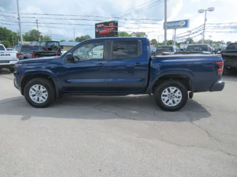 Photos of 2022 Nissan Frontier SV for sale in Jefferson City, TN at Farris Motor Company - Jefferson City