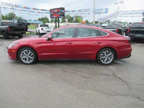 Photos of 2023 Hyundai Sonata SEL for sale in Jefferson City, TN at Farris Motor Company - Jefferson City