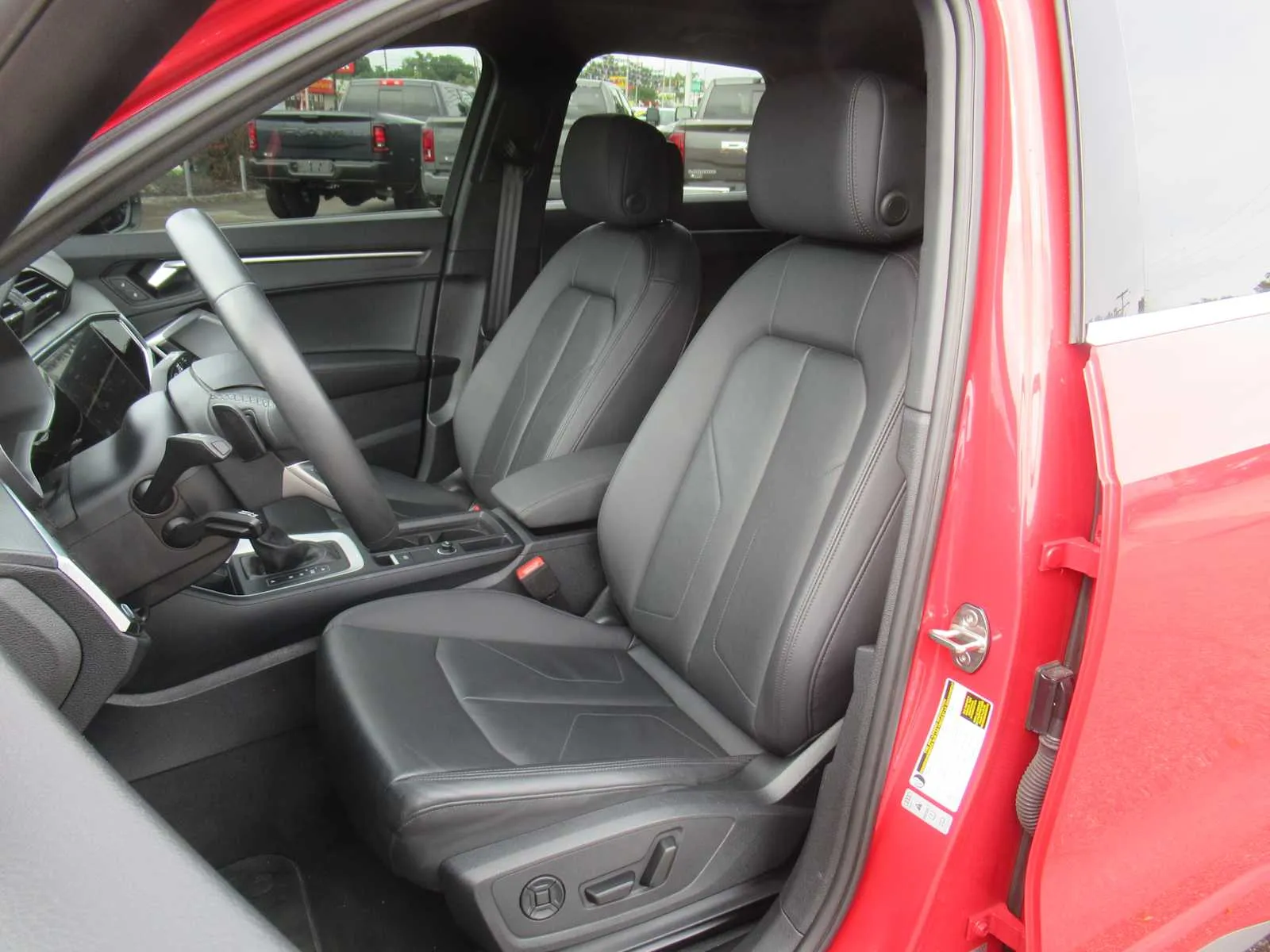 2025 Audi Q3 S Line Premium - Photo 15
