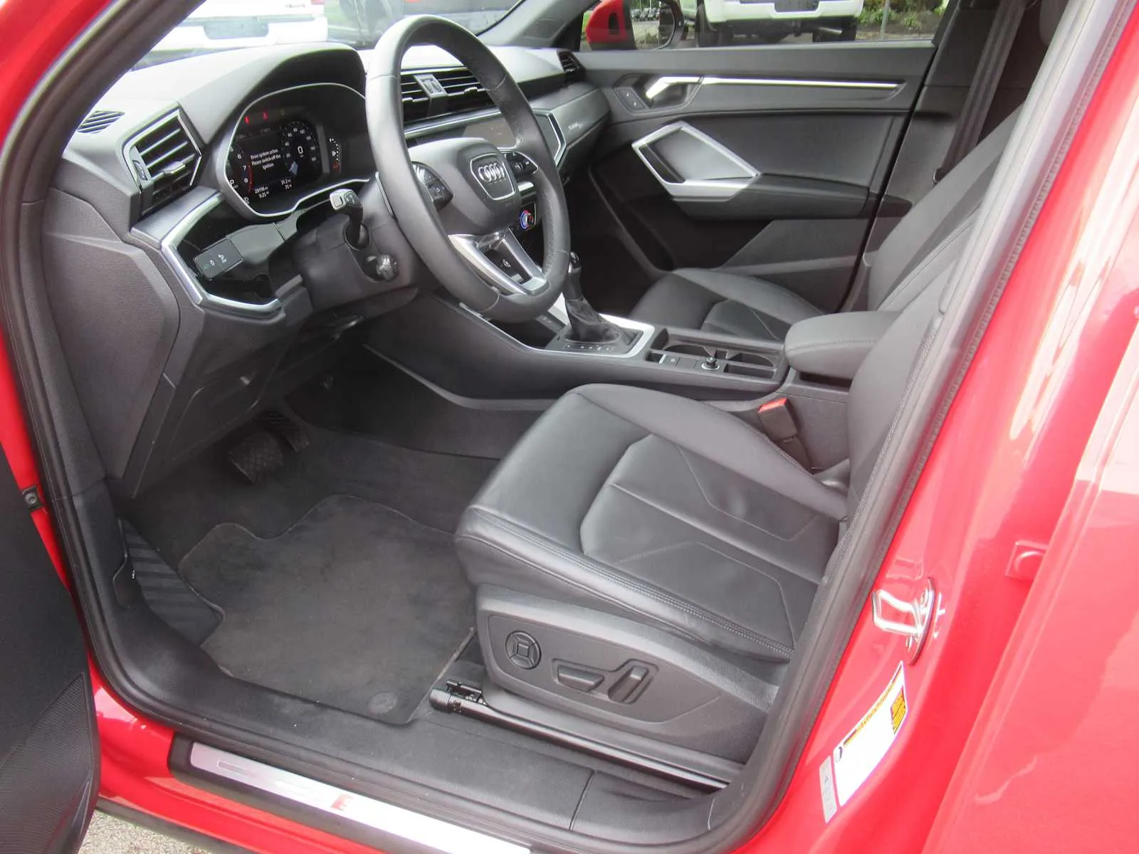 2025 Audi Q3 S Line Premium - Photo 16