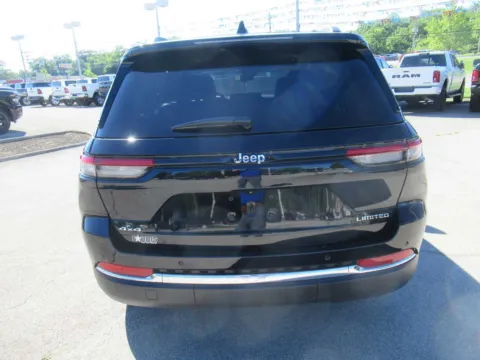 More photos of 2023 Jeep Grand Cherokee Limited at Farris Motor Company - Jefferson City, TN