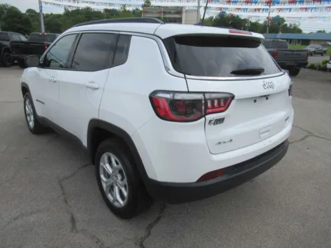 Another view of 2024 Jeep Compass Latitude for sale in Jefferson City, TN at Farris Motor Company - Jefferson City