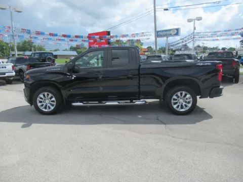 Photos of 2022 Chevrolet Silverado 1500 LTD Custom for sale in Jefferson City, TN at Farris Motor Company - Jefferson City