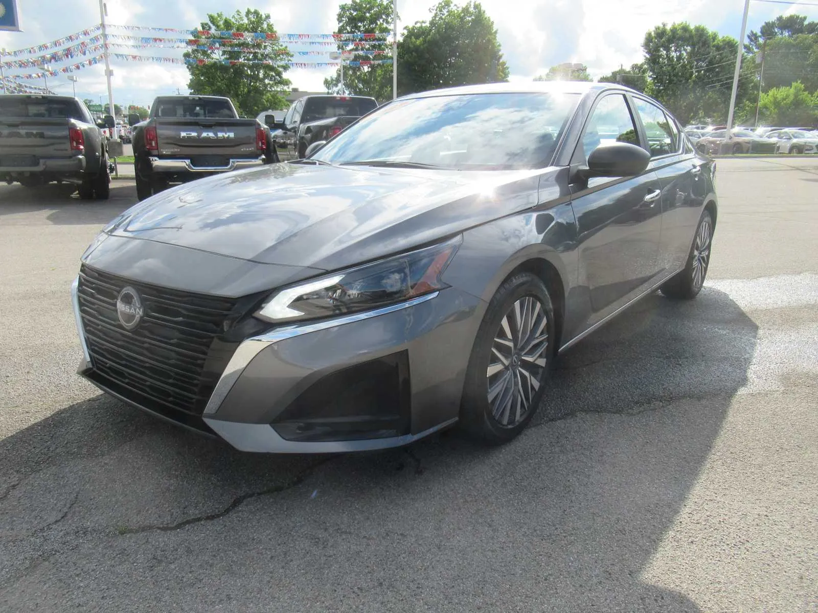 2025 Nissan Altima 2.5 SV's photo