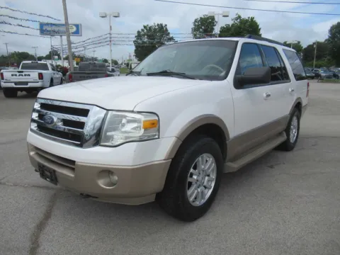 White 2011 Ford Expedition XLT for sale in Jefferson City, TN