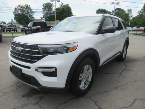 White 2023 Ford Explorer XLT for sale in Jefferson City, TN