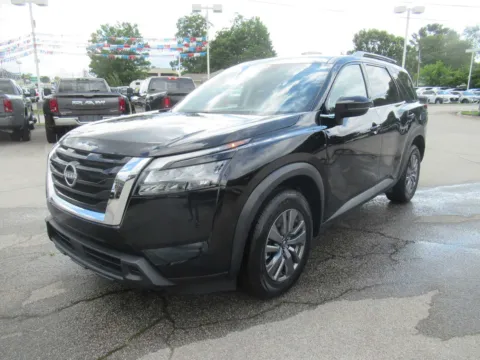 Black 2025 Nissan Pathfinder SV for sale in Jefferson City, TN