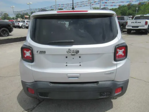 More photos of 2018 Jeep Renegade Latitude at Farris Motor Company - Jefferson City, TN