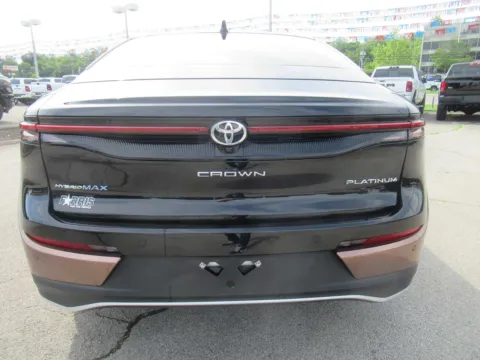 More photos of 2023 Toyota Crown Platinum at Farris Motor Company - Jefferson City, TN