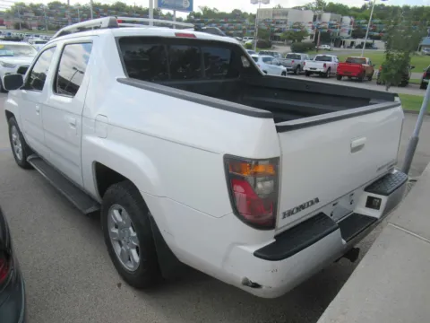 Photos of 2006 Honda Ridgeline RTL for sale in Jefferson City, TN at Farris Motor Company - Jefferson City