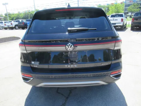 More photos of 2025 Volkswagen Taos SE at Farris Motor Company - Jefferson City, TN