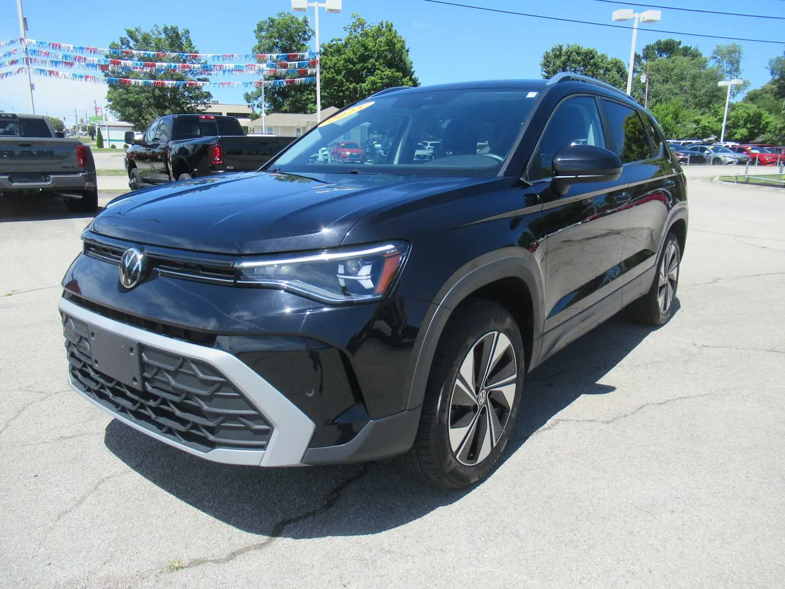 Black 2025 Volkswagen Taos SE for sale in Jefferson City, TN